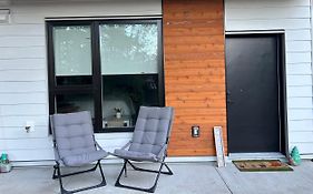 Victoria Private Studio Suite